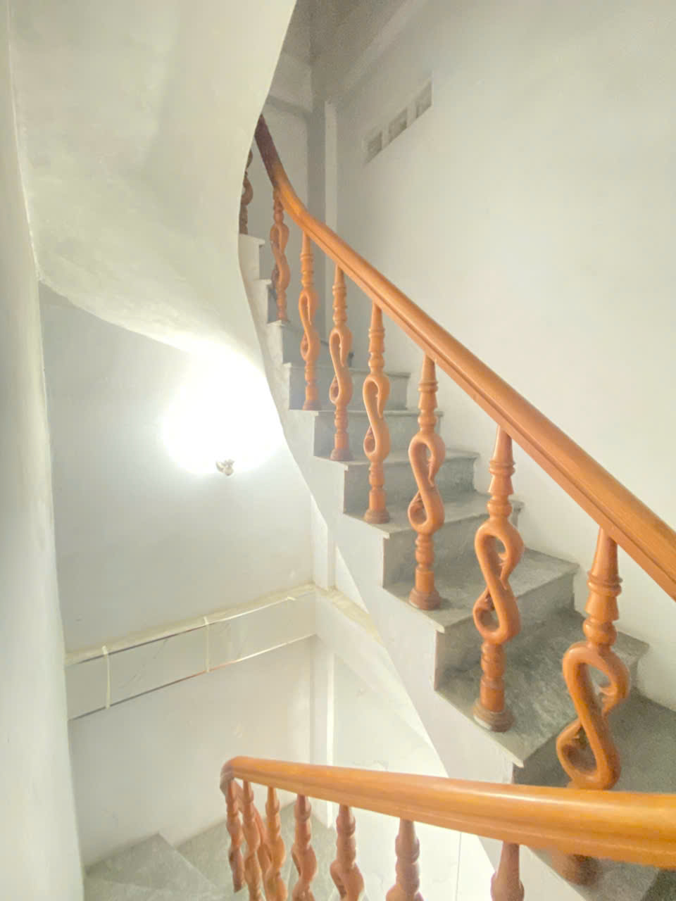 Cho thuê nhà ngõ 362 Giải Phóng, 4 tầng x 36m2, 2 ngủ, chỉ 6 Triệu/tháng - Ảnh 2